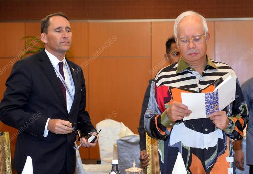 ASEAN75_19112015_PM