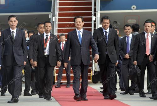 ASEAN75_26042015_VIETNAM