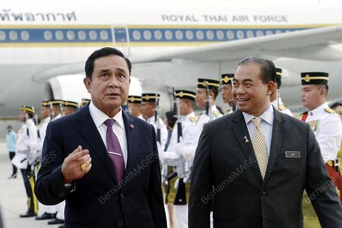 ASEAN76_26042015_THAILAND