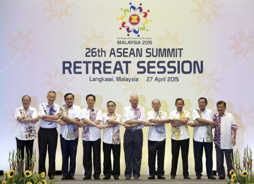 ASEAN79_27042015_ASEAN