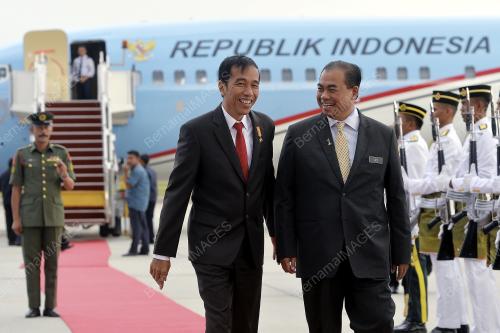 ASEAN81_26042015_JOKOWI