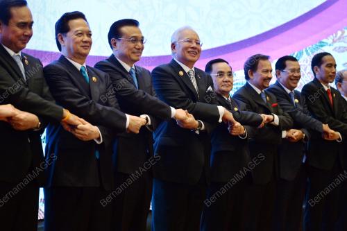 ASEAN97_21112015_ASEAN