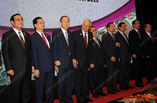 ASEAN97_22112015_UN
