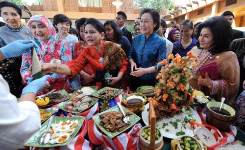 ASEAN99_21112015_ASEAN