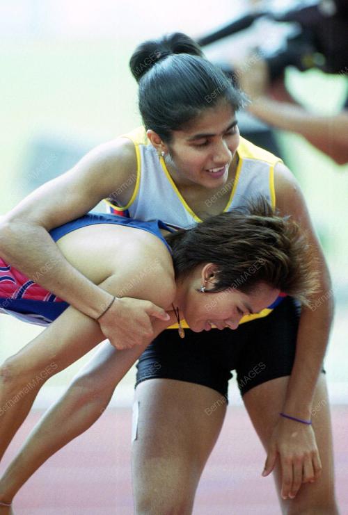 AT05-14_09_2001_ATHLETICS_02022016