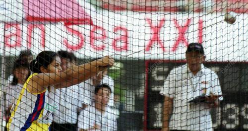 AT10-12_09_2001HAMMER_THROW_02022016