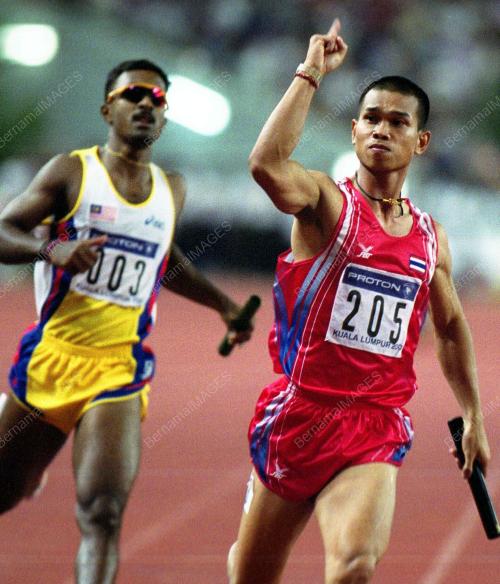 AT11-15_09_2001_ATHLETICS_15092001