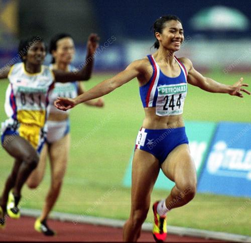AT18-12_09_2001_100M_WOMEN_02022016