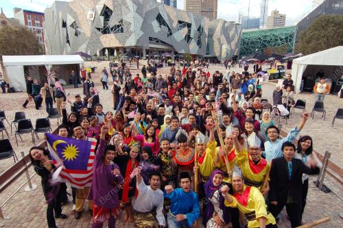 MALAYSIANS AT COLOURFUL FIESTA