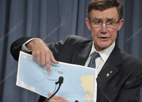 AUS01_07042014_MH_370