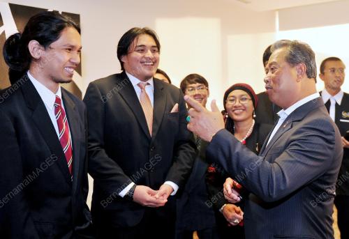 TAN SRI MUHYIDDIN YASSIN