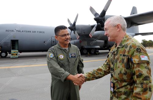 AUS01_30032014_MH_370