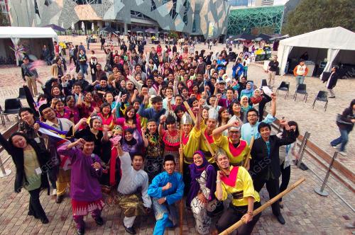 MALAYSIANS AT COLOURFUL FIESTA