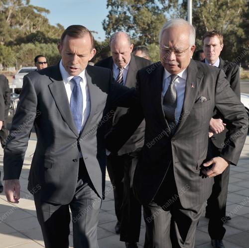 AUS02_03042014_MH_370