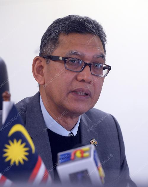 AUS02_06052017_PESURUHJAYA