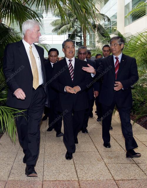 MUHYIDDIN YASSIN