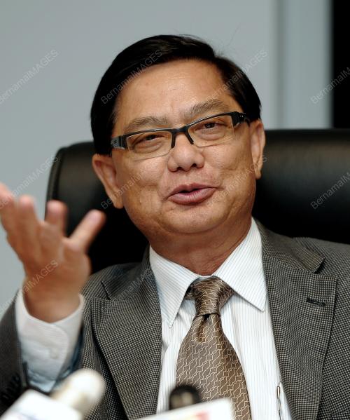 AUS02_09112012_DUTA_PC1