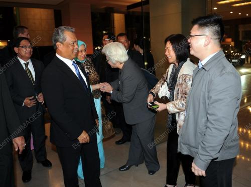 AUS02_10112012_TPM_TIBA