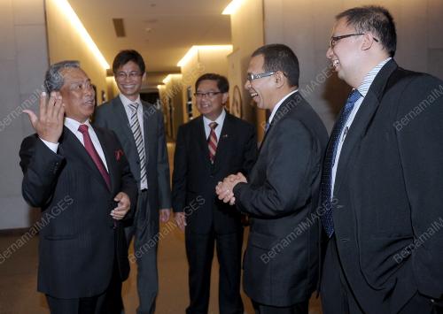 AUS02_14112012_TPM_PETRONAS
