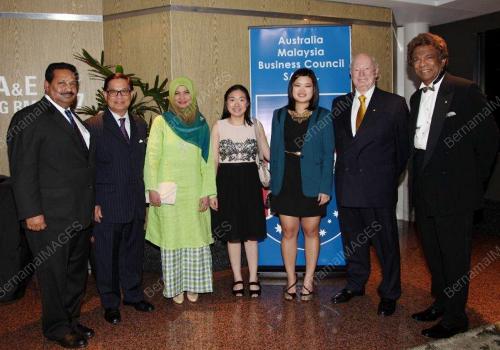 AUS02_28082013_TOP_STUDENT