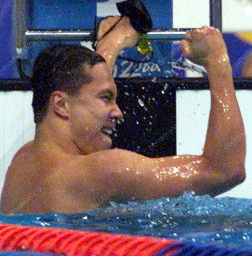 AUS03-21_09_2000_ANTHONY_ANG_13012016