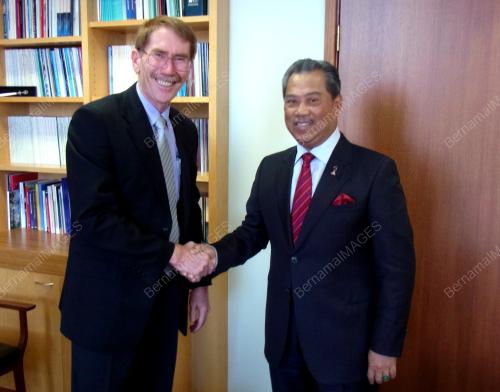 TAN SRI MUHYIDDIN YASSIN