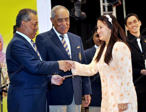 TAN SRI MUHYIDDIN YASSIN