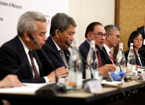 DATUK SERI ANWAR IBRAHIM