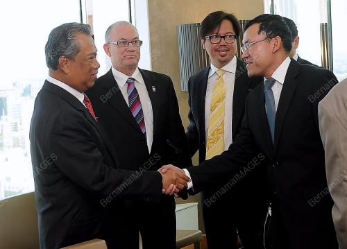 AUS06_13112012_PM_BUSINESS
