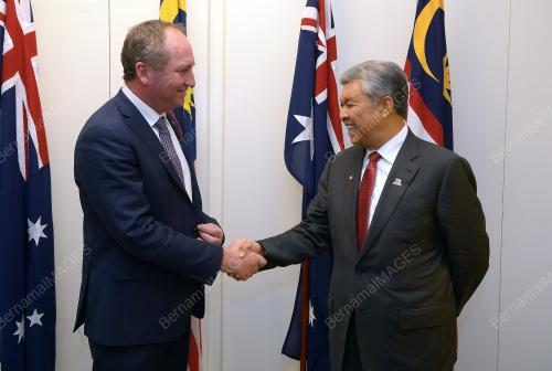 AUS10_08052017_KUNJUNGAN