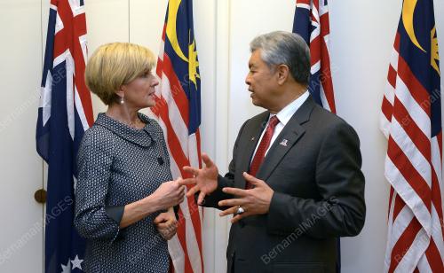 AUS15_08052017_KUNJUNGAN