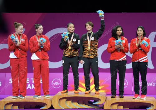 AUS18_15042018_BEREGU_WANITA_PINGAT