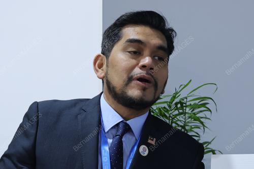 AHMAD KAMRIZAMIL MOHD RIZA