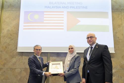 DATUK FAHMI FADZIL