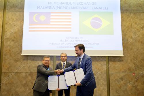 DATUK FAHMI FADZIL