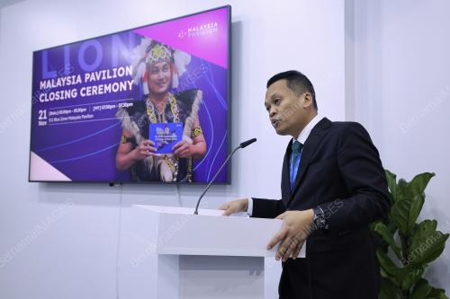 NIK NAZMI NIK AHMAD