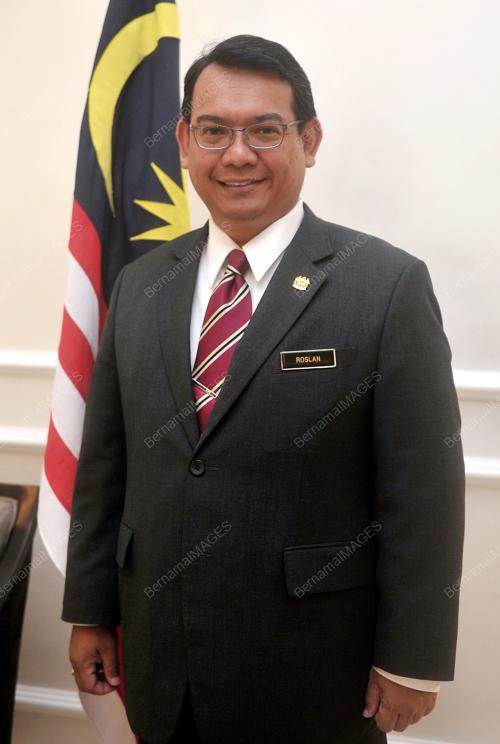 AZN01_10092014_DUTA