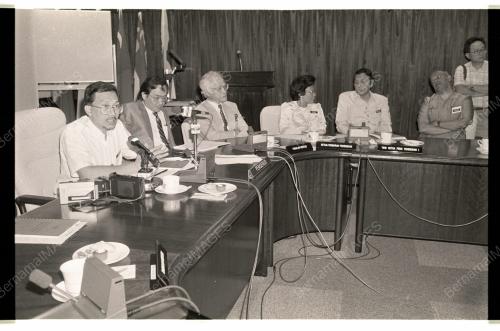Anwar Meets Teachers