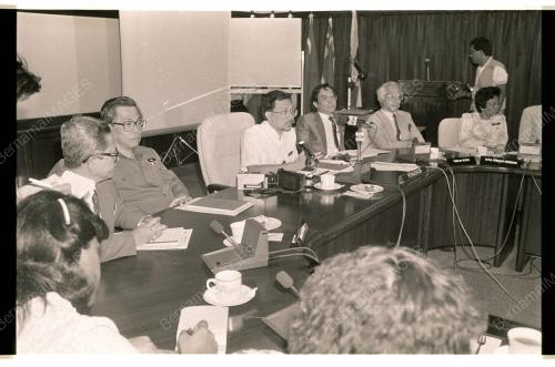 Anwar Meets Teachers