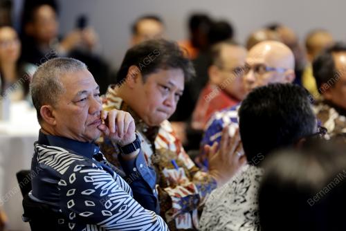 DATUK SERI FADILLAH YUSOF