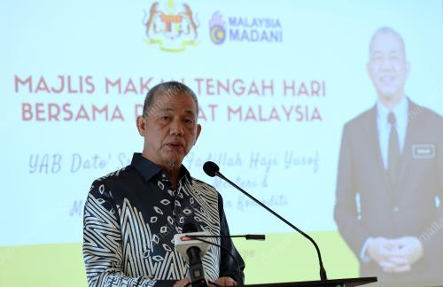 DATUK SERI FADILLAH YUSOF