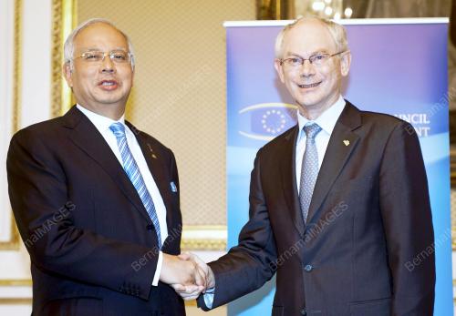 MOHD NAJIB TUN ABDUL RAZAK