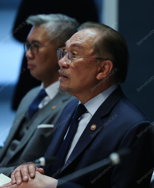 DATUK SERI ANWAR IBRAHIM