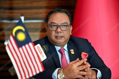 DATUK SHAZRYLL ZAHIRAN