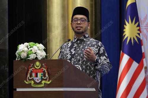 DR ZULKIFLI HASAN