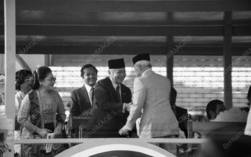 BN09_02032015_AGONG_BRUNEI