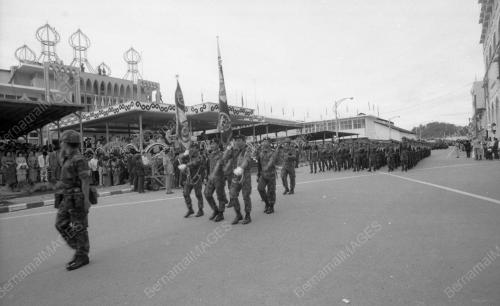 BN11_02032015_AGONG_BRUNEI