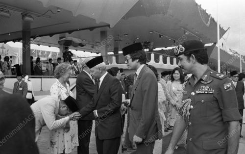 BN17_02032015_SAMBUT_AGONG