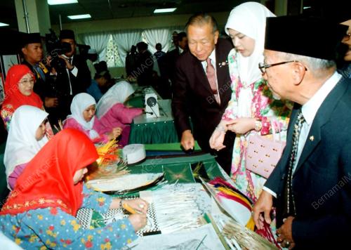 BR03-010200_AGONG_KESENIAN_06012016