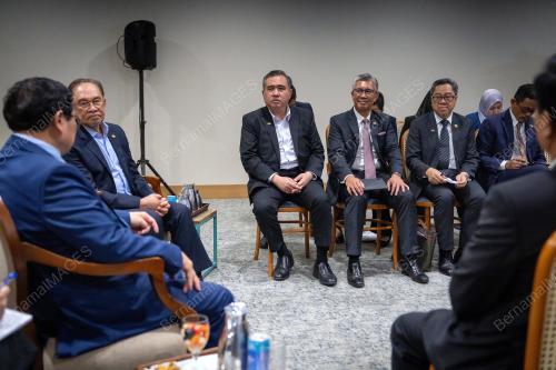 DATUK SERI ANWAR IBRAHIM